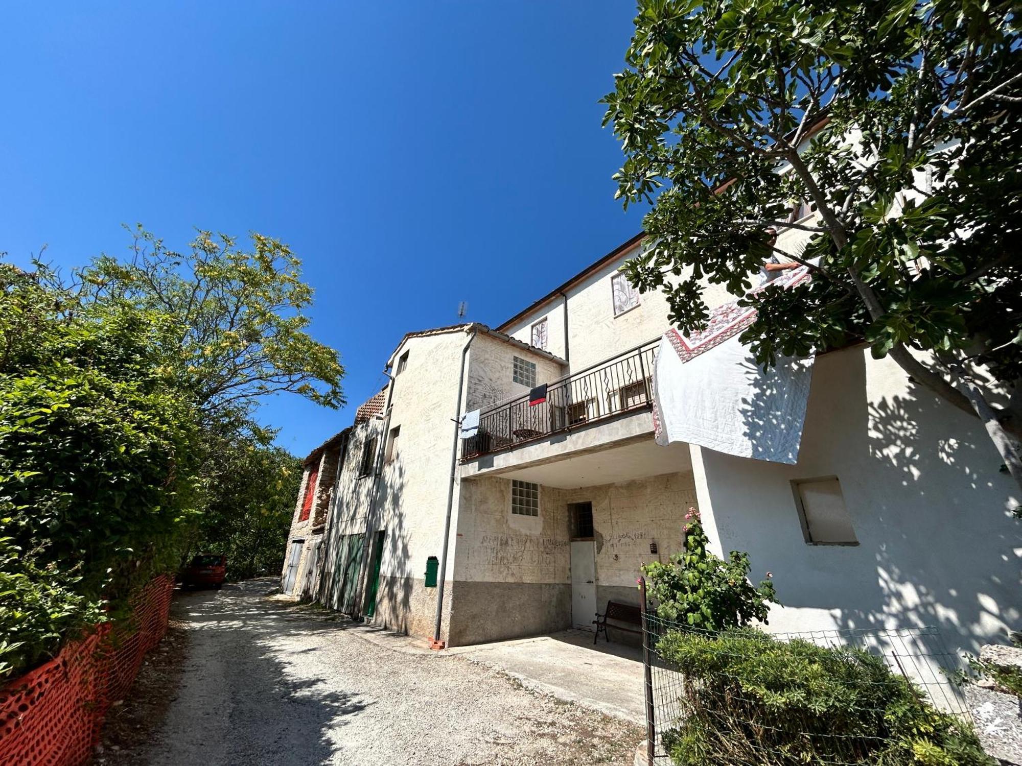 La Quiete Tra Le Montagne Apartment Apiro Ngoại thất bức ảnh